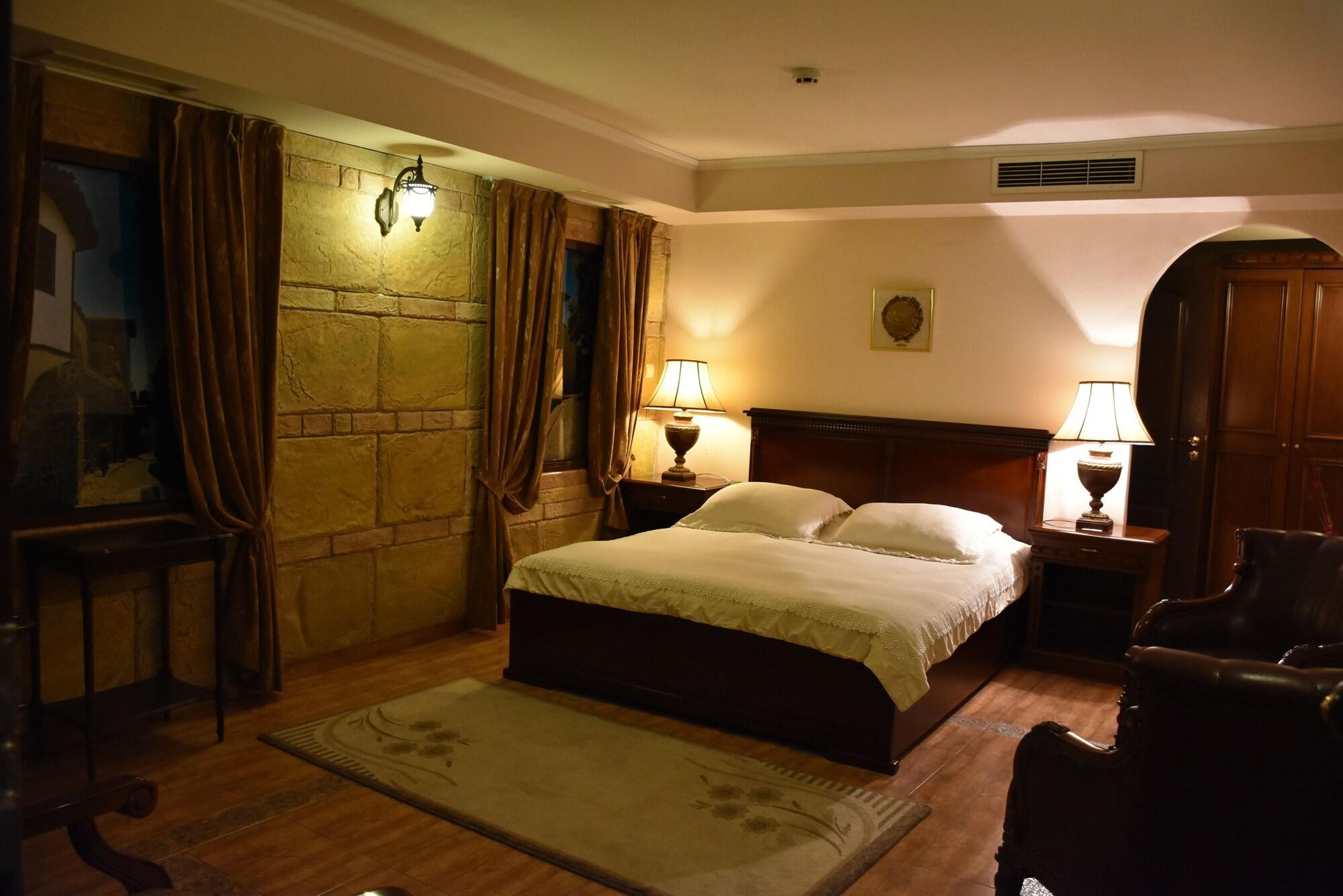 Boutique Hotel Boris Palace & Restaurant Plovdiv Bagian luar foto