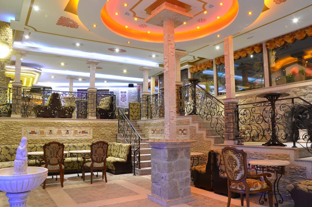 Boutique Hotel Boris Palace & Restaurant Plovdiv Bagian luar foto