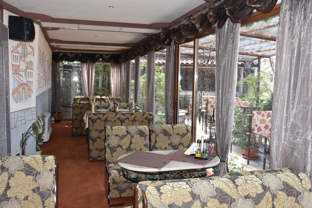 Boutique Hotel Boris Palace & Restaurant Plovdiv Bagian luar foto