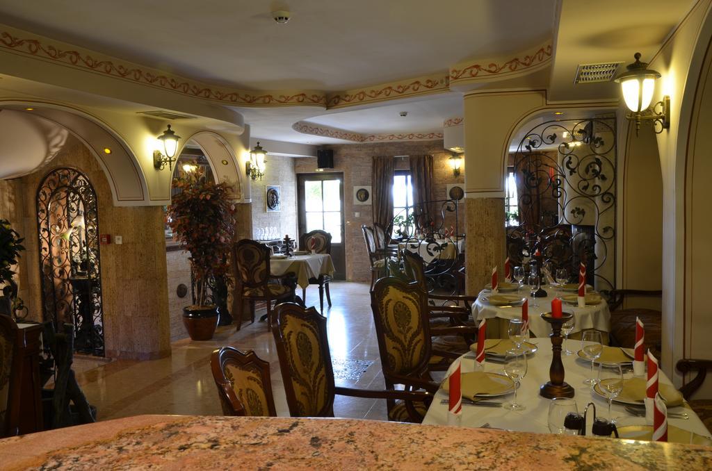 Boutique Hotel Boris Palace & Restaurant Plovdiv Bagian luar foto